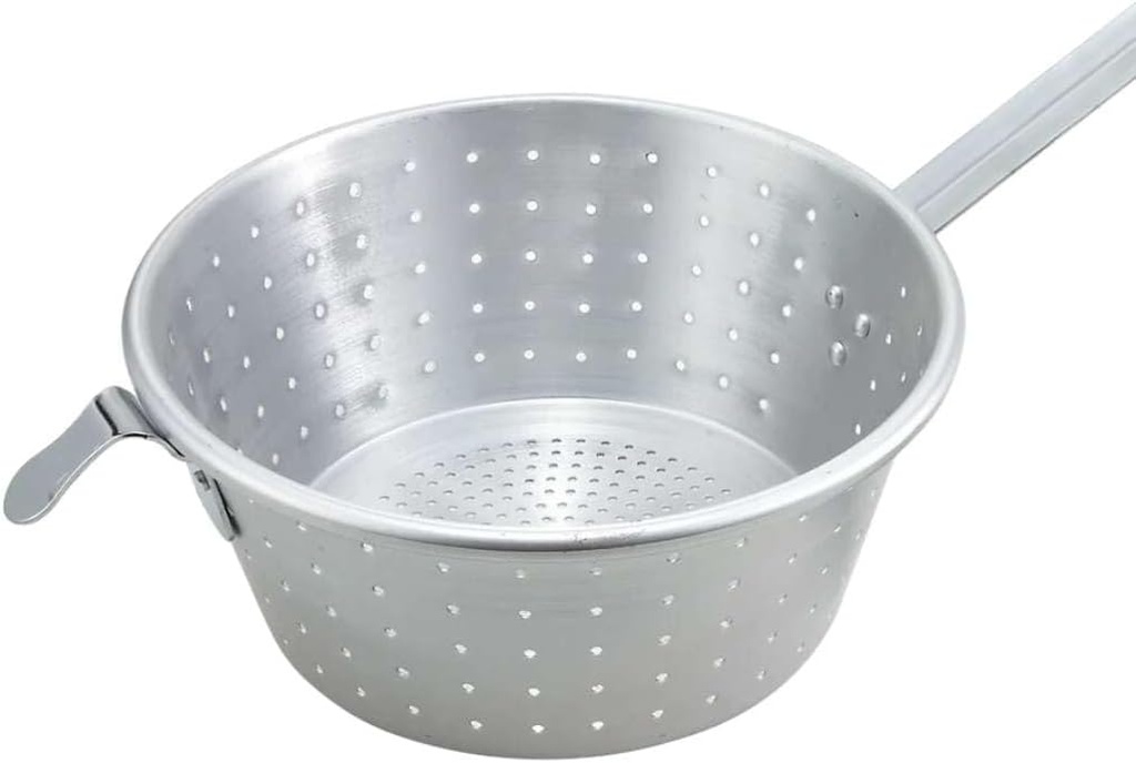 soro-essentials--10-spaghetti-strainer-a-4.jpg