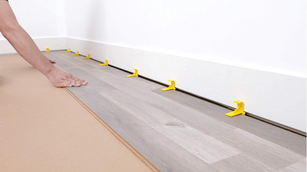 laminate-flooring-spacers-for-installing-4.jpg